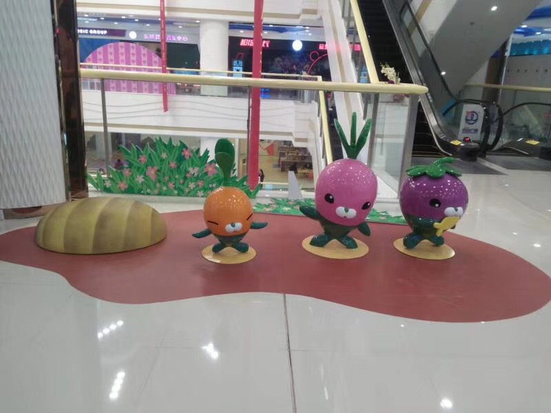 萬(wàn)達海底小縱隊雕塑