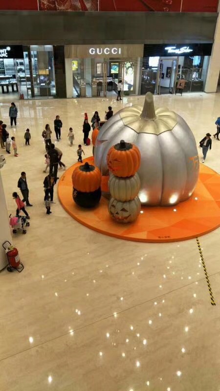 恒隆集團萬(wàn)圣節雕塑