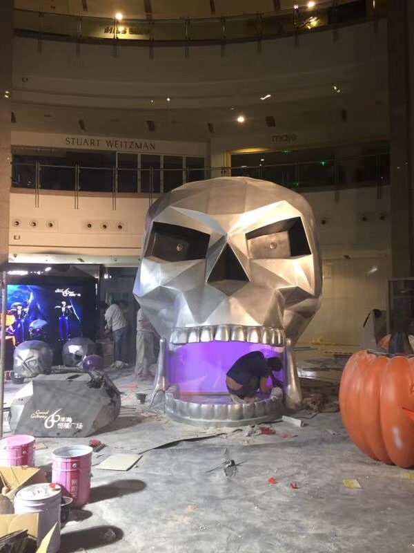 恒隆集團萬(wàn)圣節雕塑