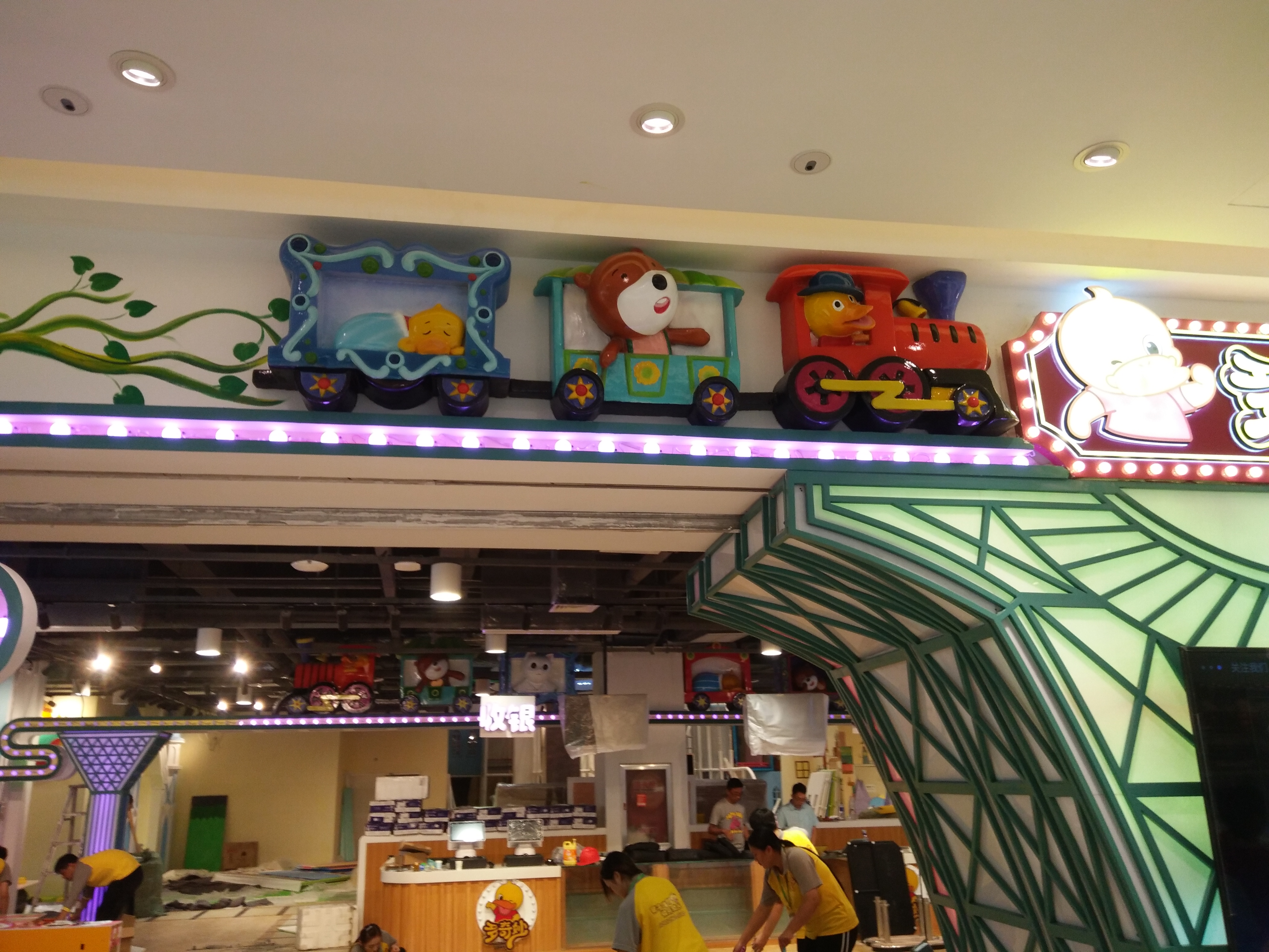 多奇妙樂(lè )園雕塑