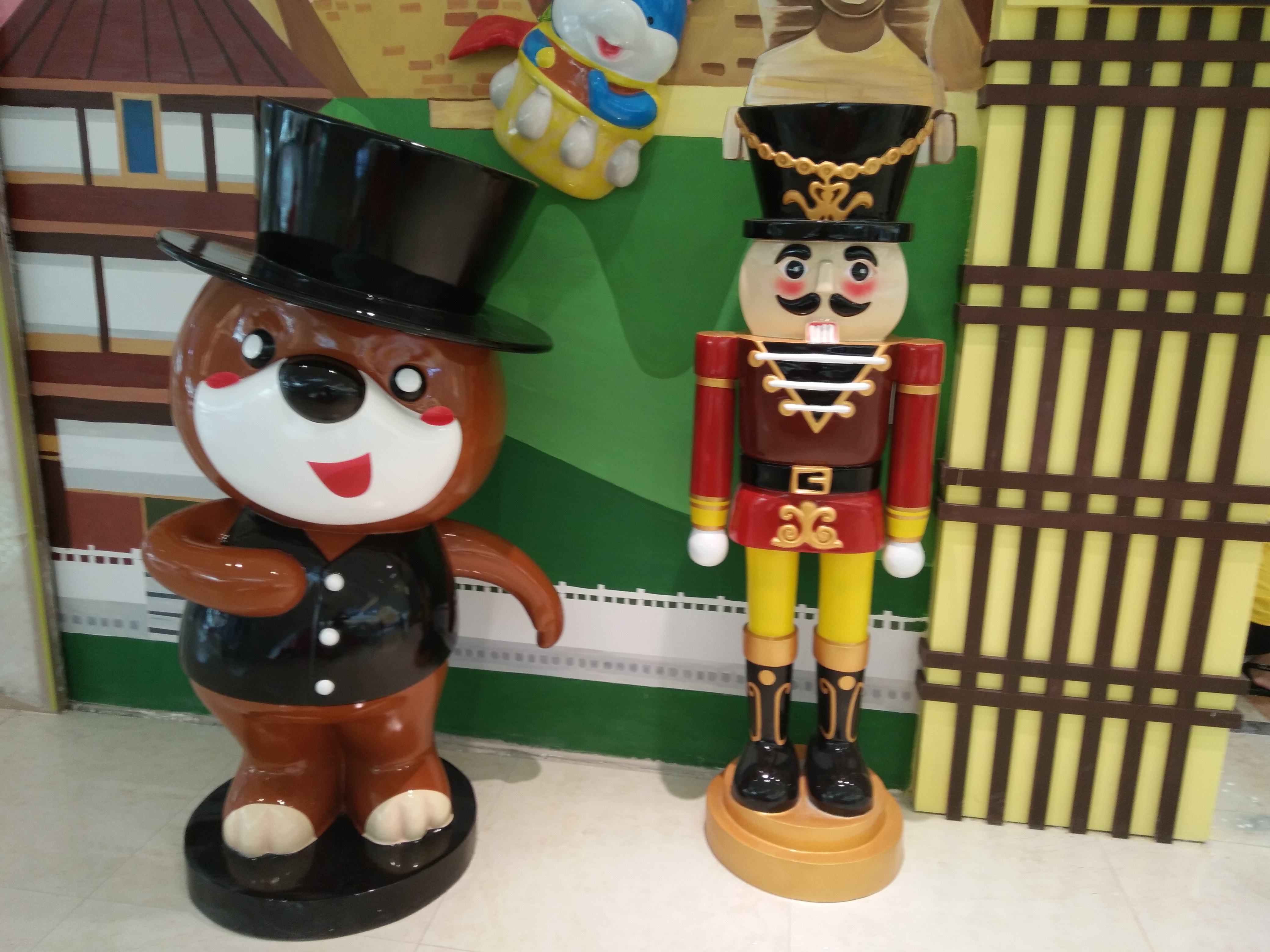 多奇妙樂(lè )園雕塑