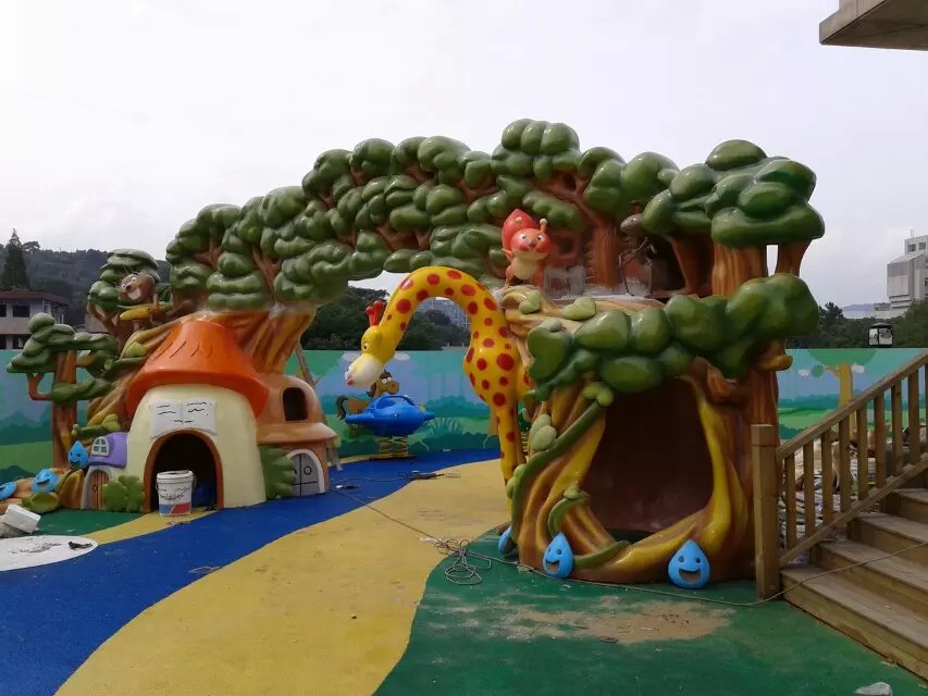 主題樂(lè )園玻璃鋼雕塑