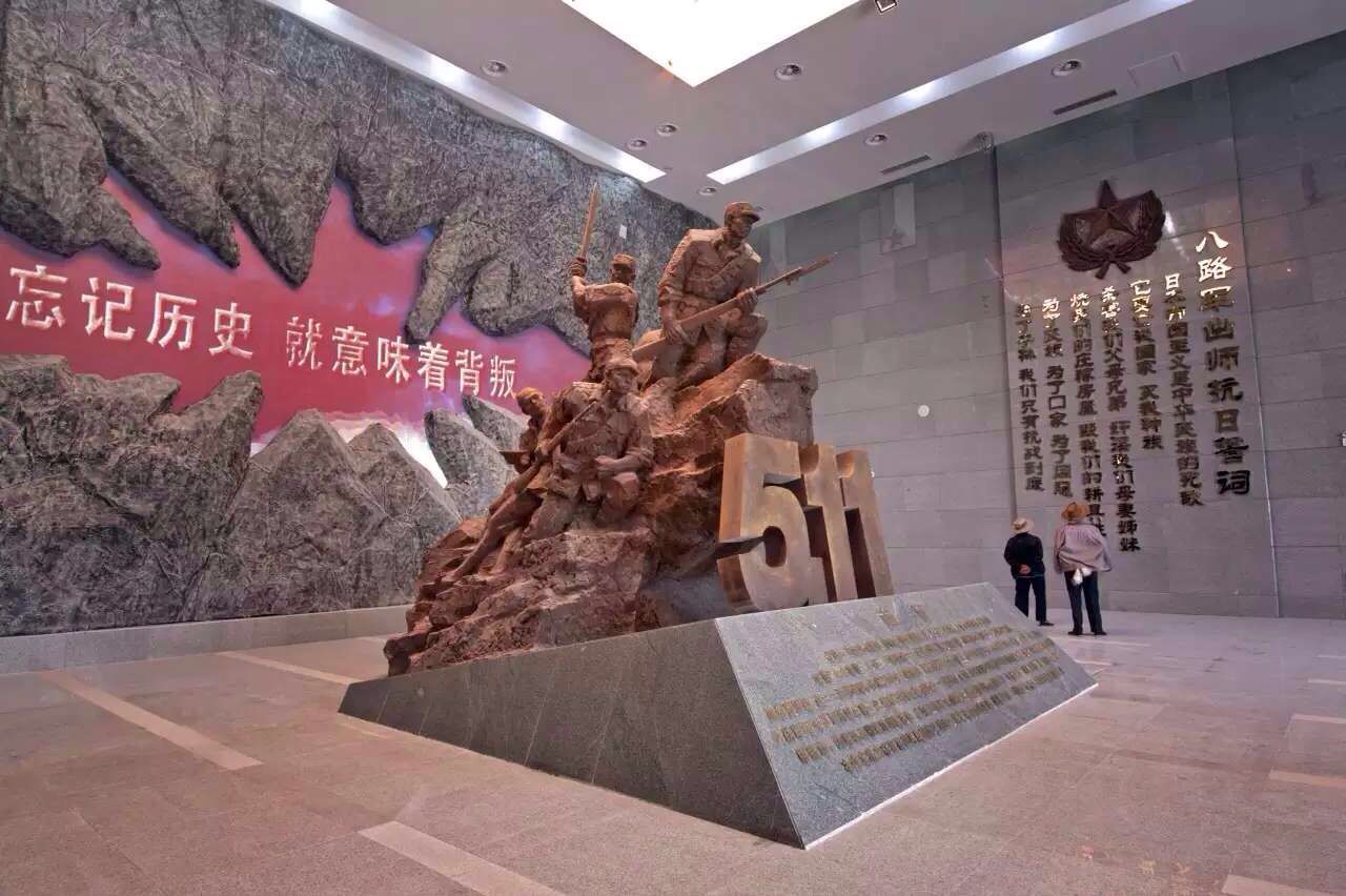 玻璃鋼雕塑可以擺放在哪些地方？