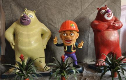 玻璃鋼采光雨棚優(yōu)點(diǎn)眾多應用廣泛